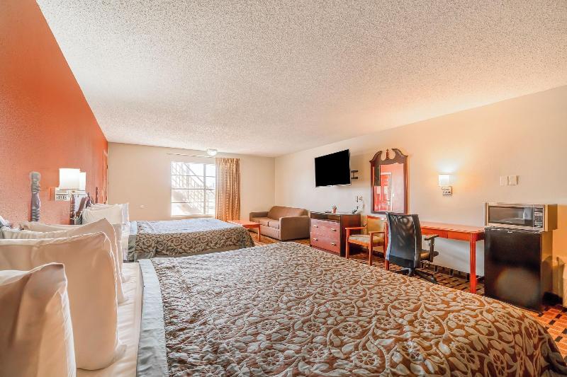 Lone Star Inn image