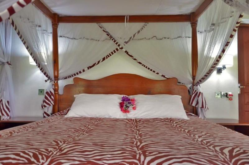 Lake Naivasha Crescent Camp image