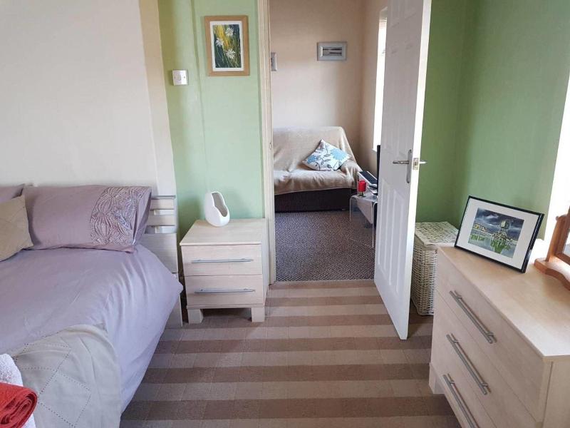 1 Bed Guisborough Option Of Twin Sofabed Extra image