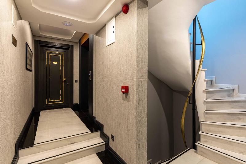 Sala Suites image