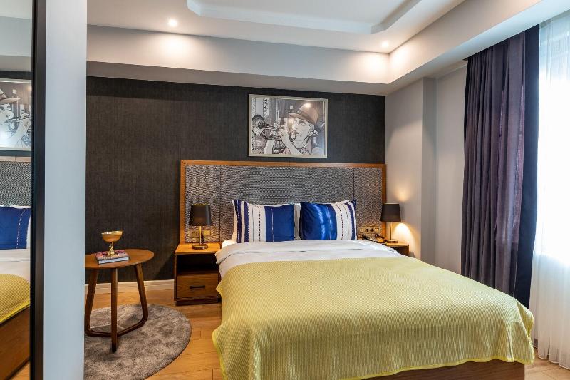 Sala Suites image