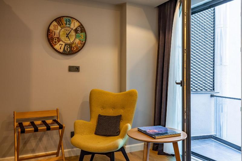 Sala Suites image
