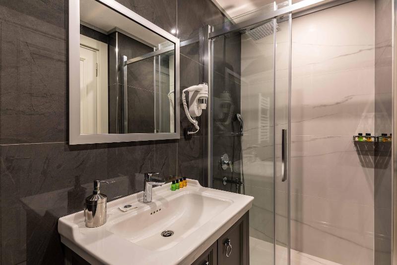 Sala Suites image