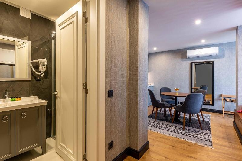 Sala Suites image