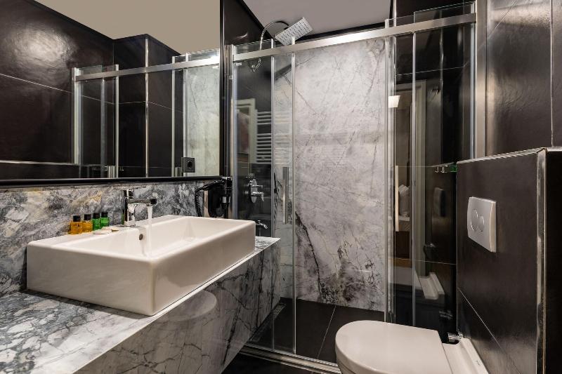 Sala Suites image