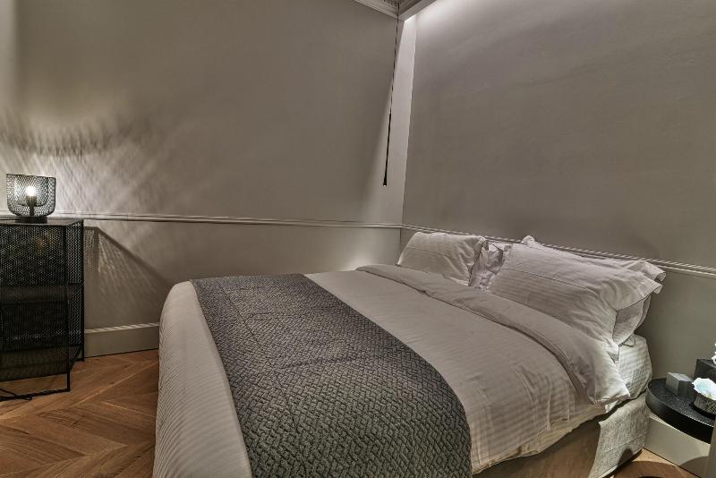 Nikiou Suites image