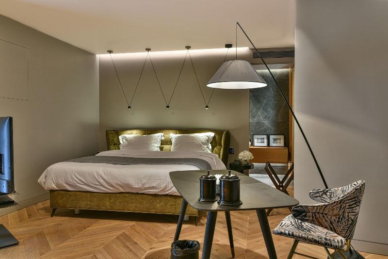 Nikiou Suites image