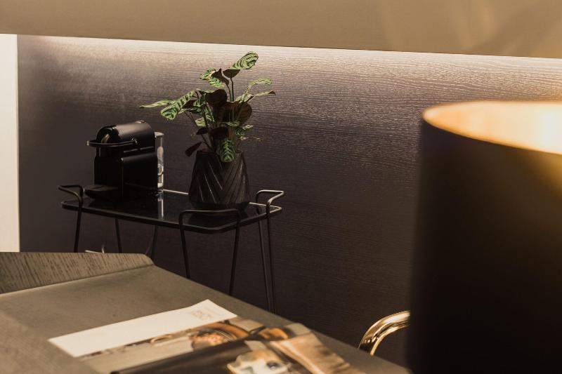 Nikiou Suites image