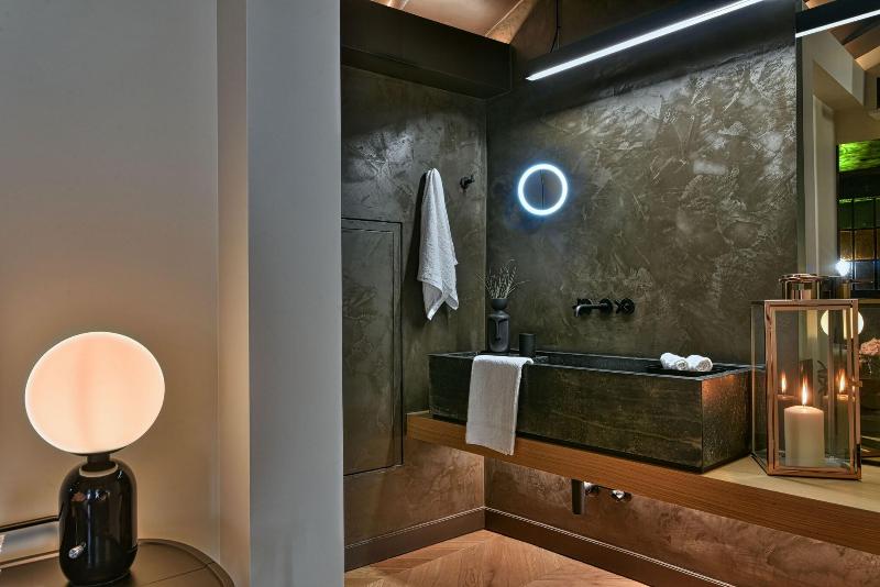 Nikiou Suites image