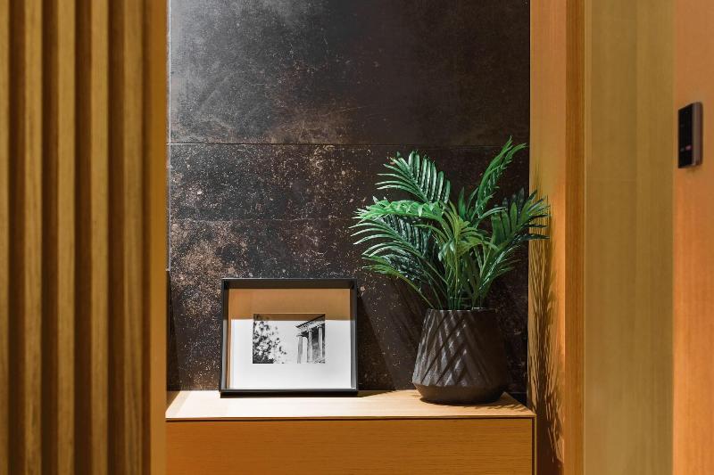 Nikiou Suites image
