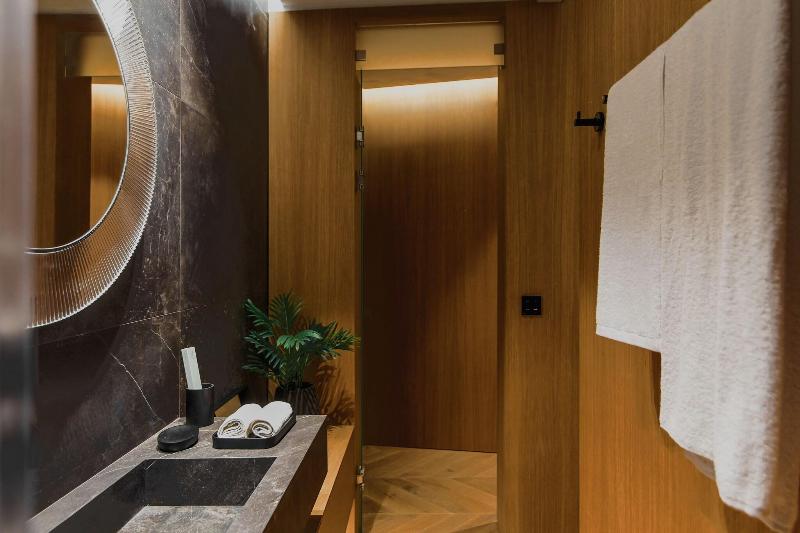 Nikiou Suites image