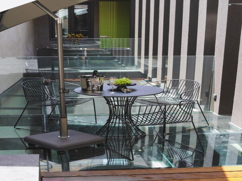 Nikiou Suites image
