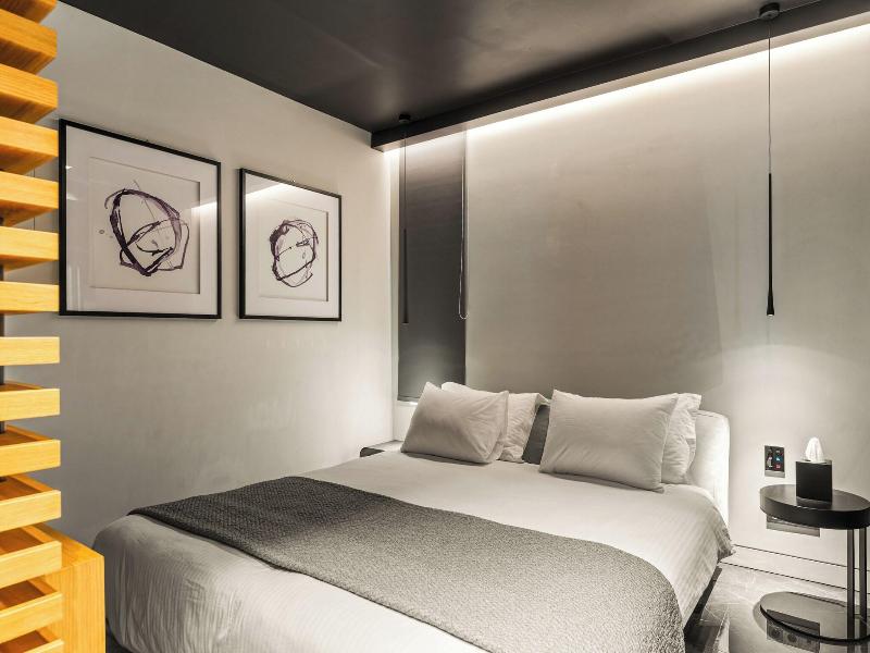 Nikiou Suites image