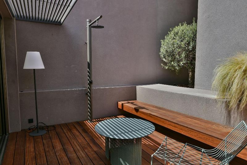 Nikiou Suites image