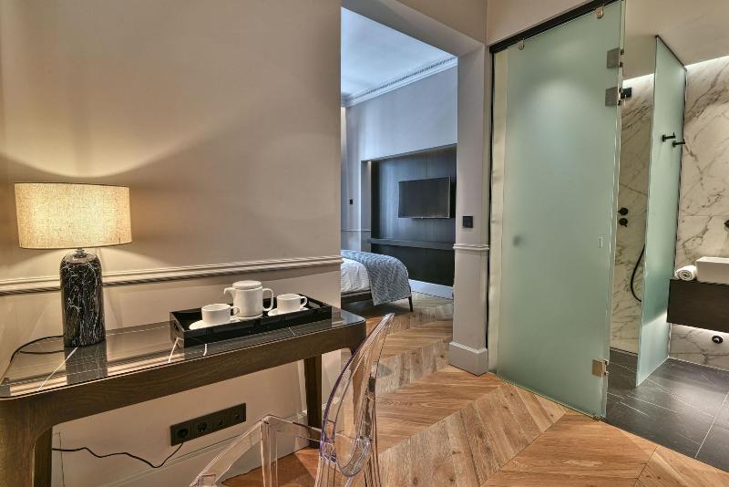 Nikiou Suites image