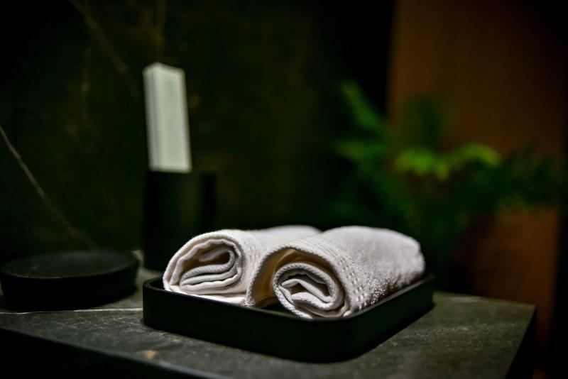 Nikiou Suites image