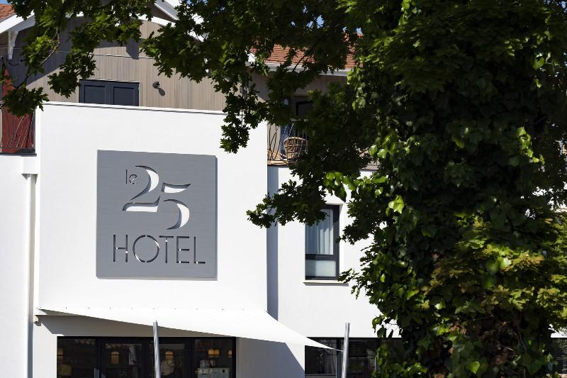 Hotel Le 25 image