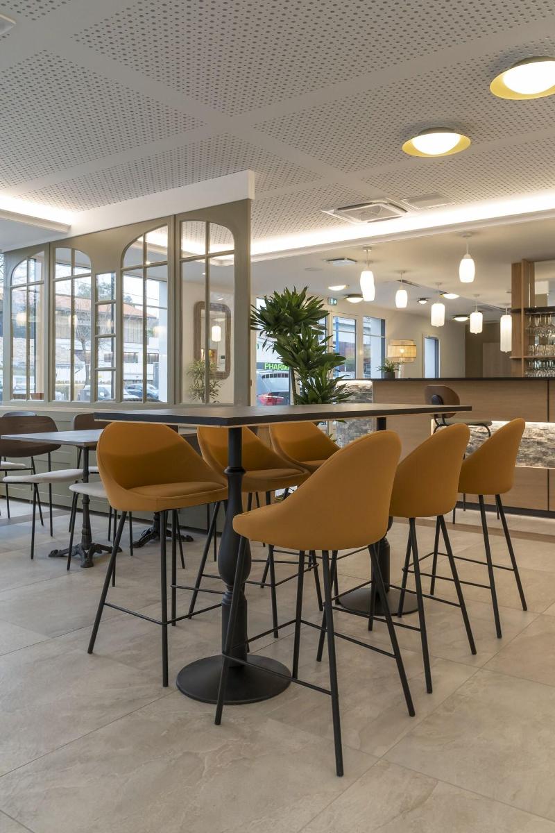 Hotel Le 25 image