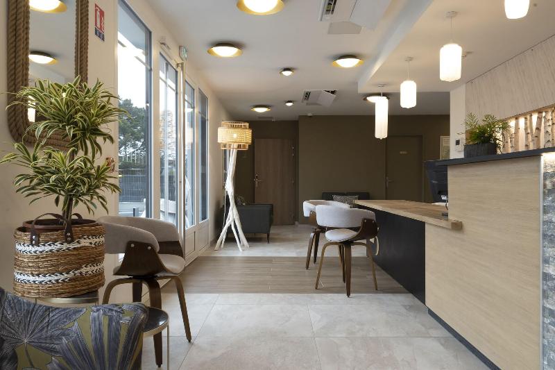 Hotel Le 25 image