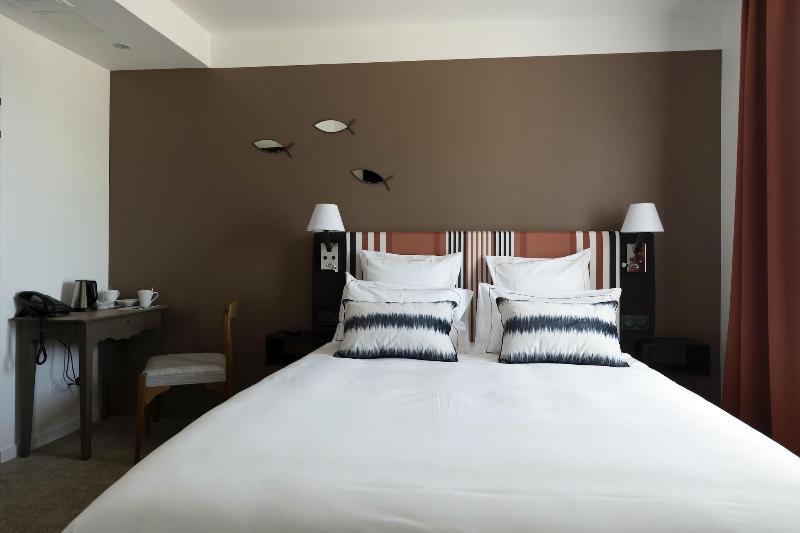 Hotel Le 25 image