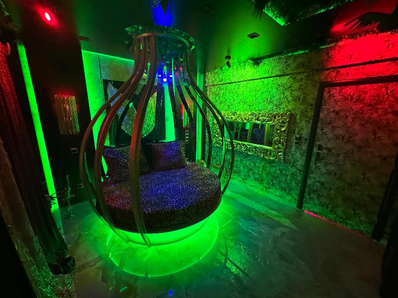 X Hotel Salem image