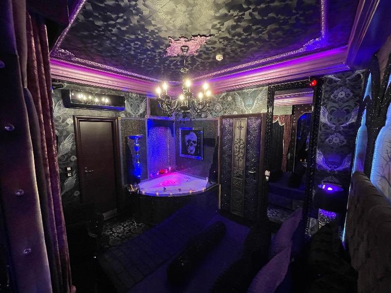 X Hotel Salem image