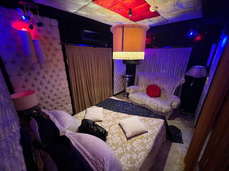 X Hotel Salem image