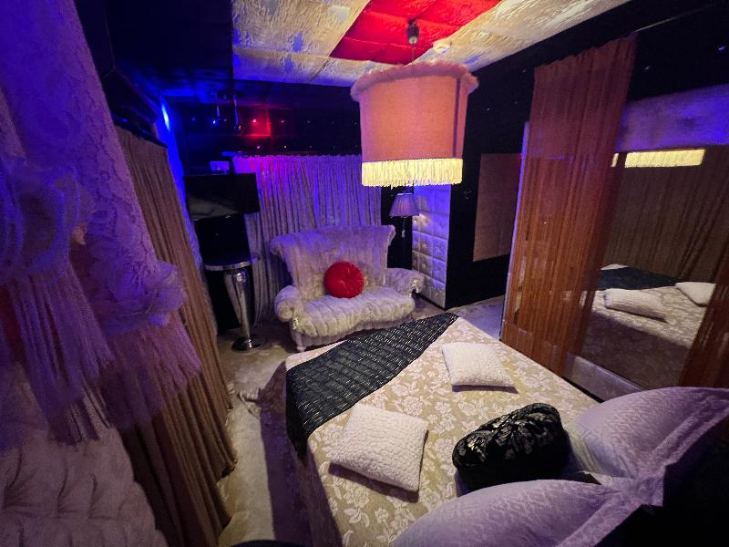 X Hotel Salem image