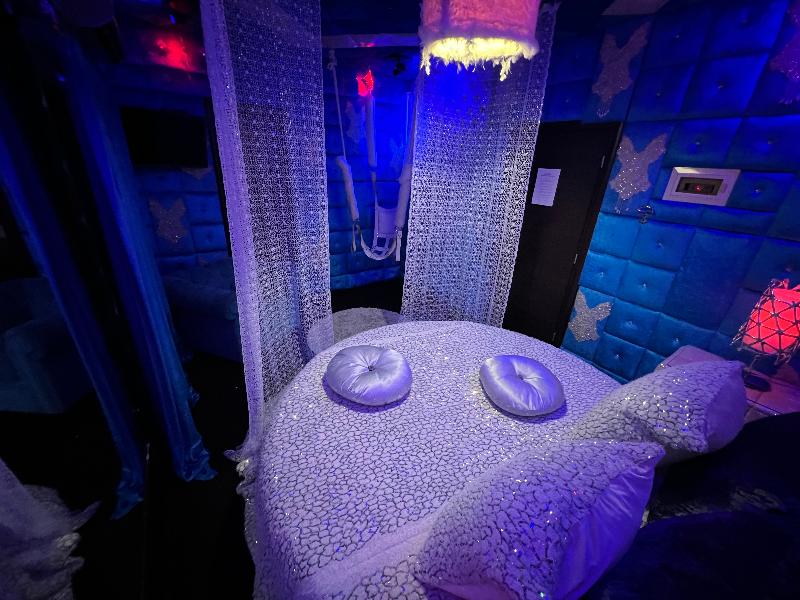 X Hotel Salem image