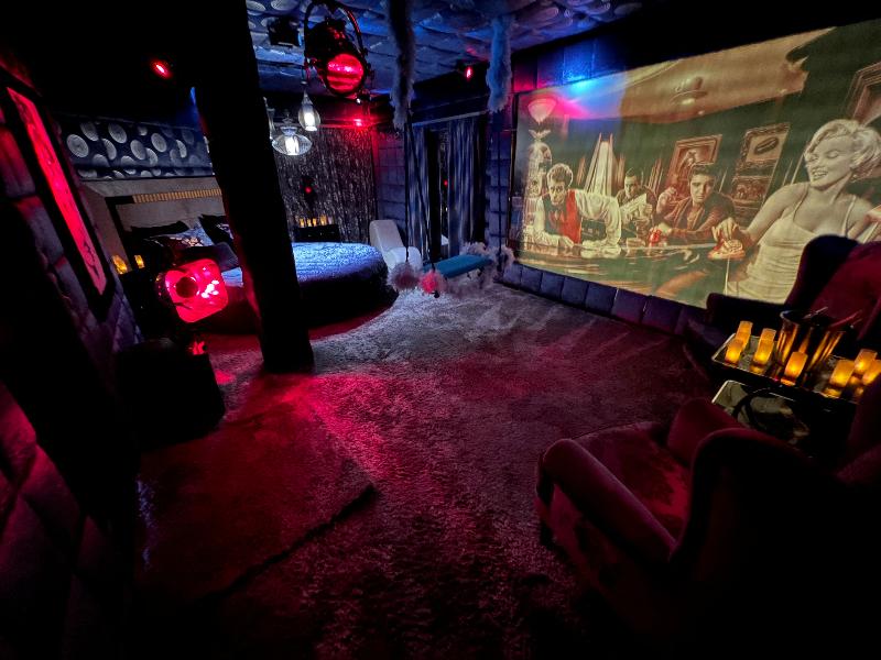 X Hotel Salem image