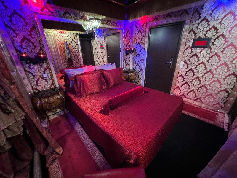 X Hotel Salem image