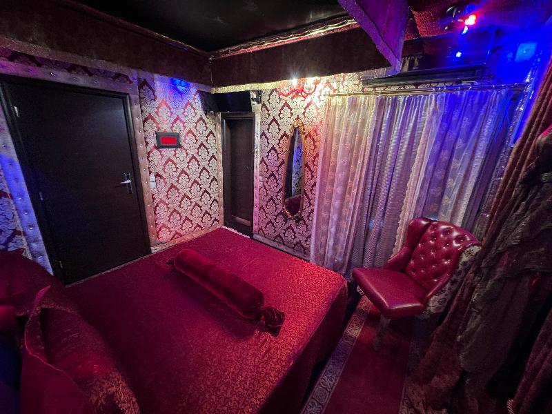 X Hotel Salem image
