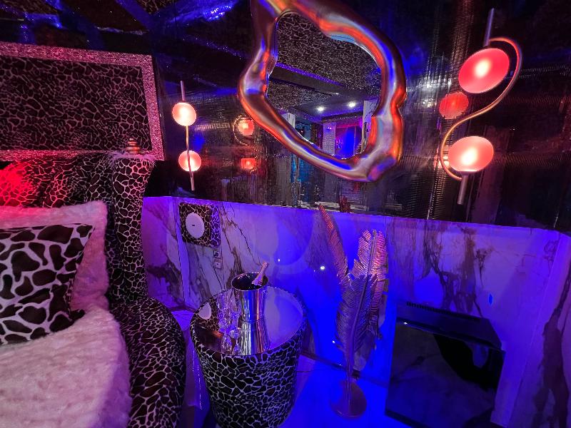 X Hotel Salem image