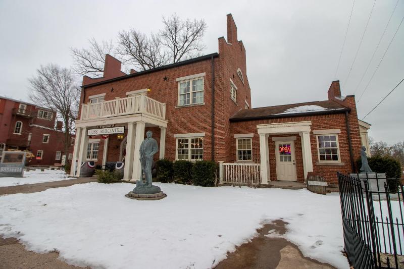 Nauvoo Temple House Hotel — general view