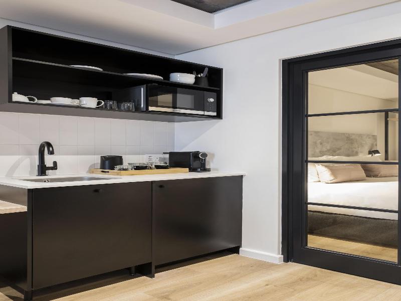Home Suite Hotels Station House image