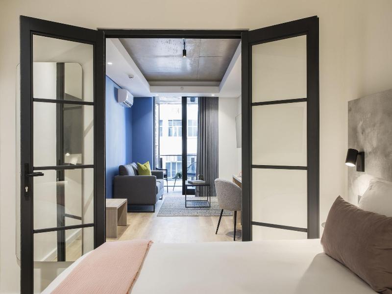 Home Suite Hotels Station House image