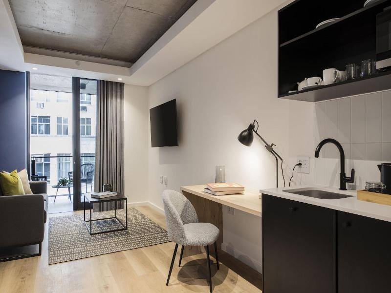 Home Suite Hotels Station House image