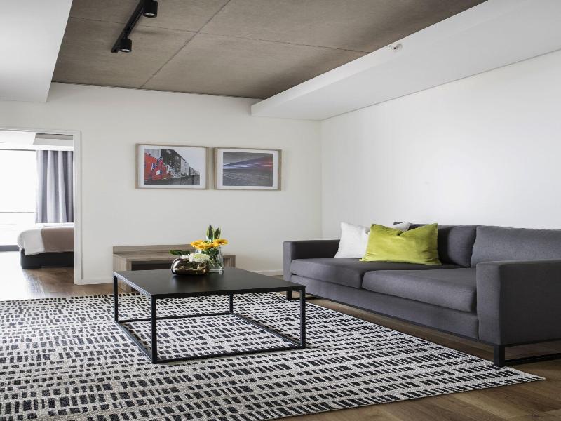 Home Suite Hotels Station House image
