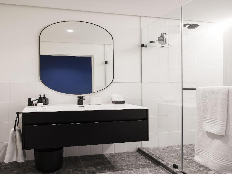 Home Suite Hotels Station House image
