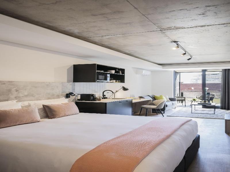 Home Suite Hotels Station House image