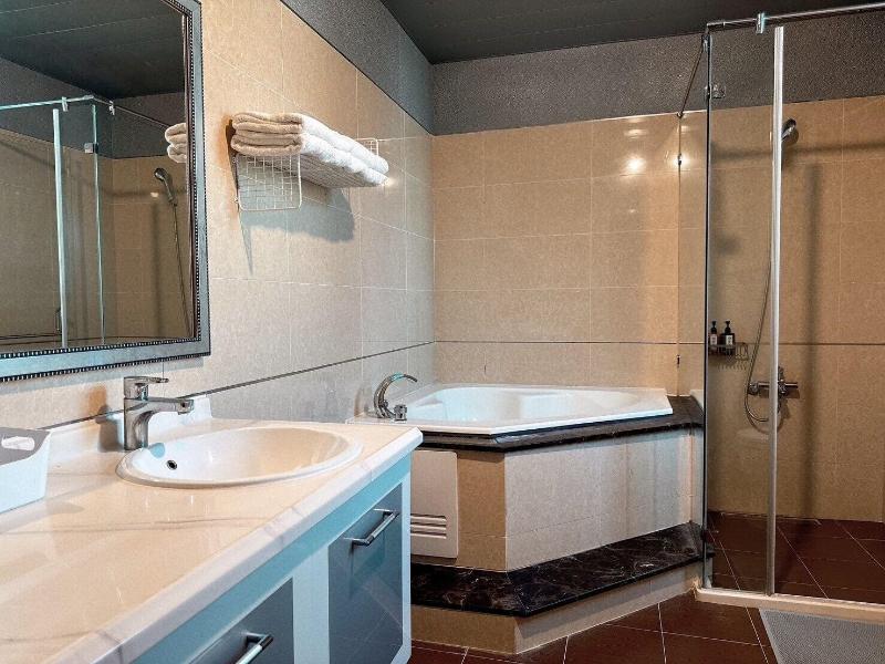 Lin S Home image