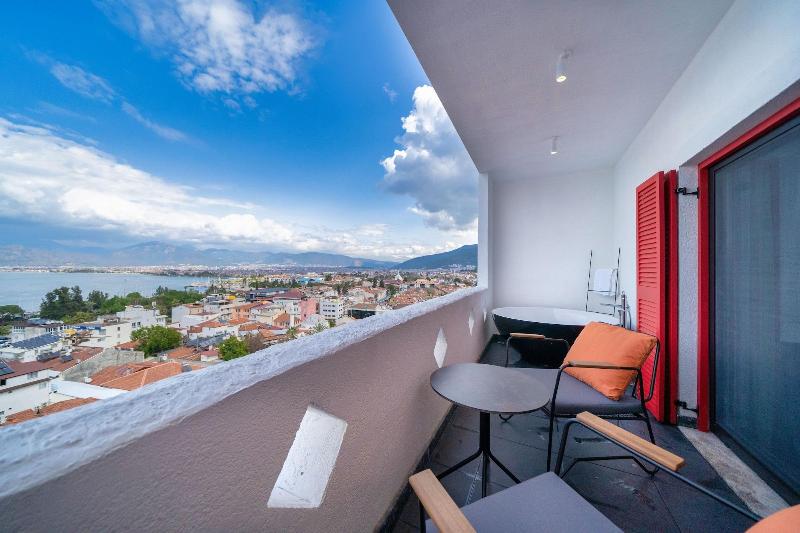 Reddoors Suites Sea View — general view