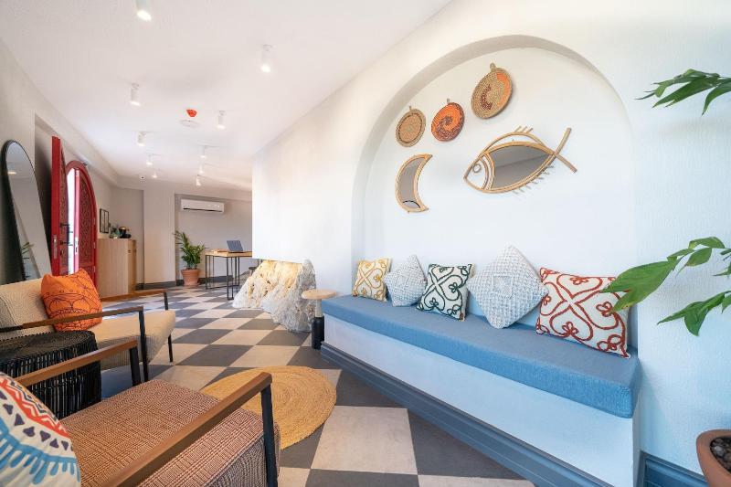 Reddoors Suites Sea View image