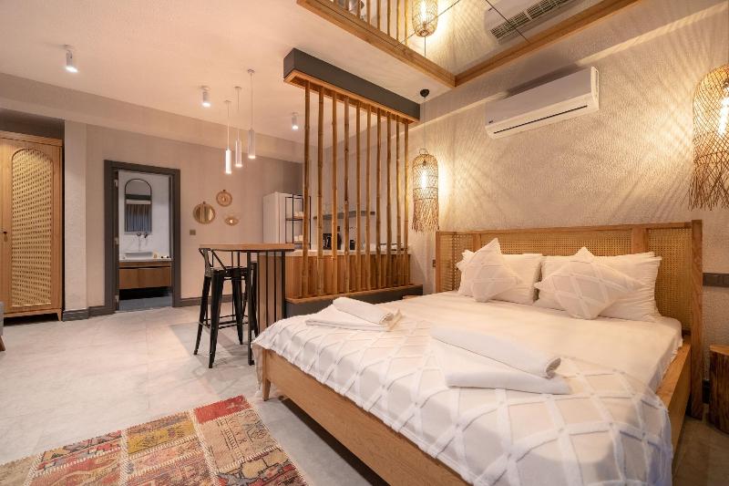 Reddoors Suites Sea View image