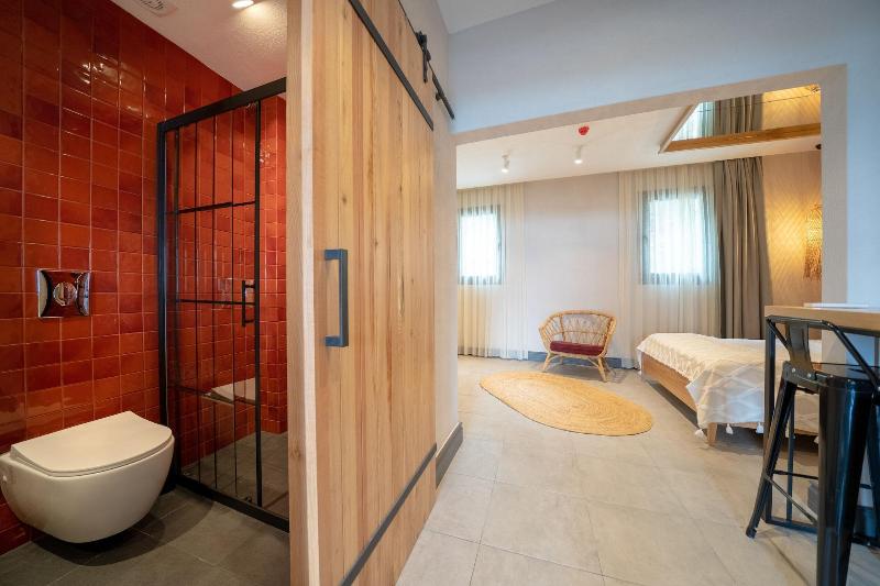 Reddoors Suites Sea View image