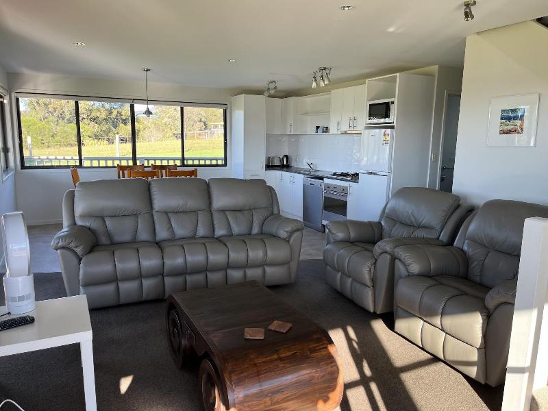 Black Bream Point Cabins image