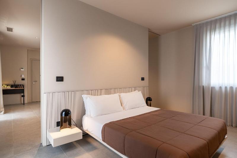 Amare Hotel Suite Apartments image