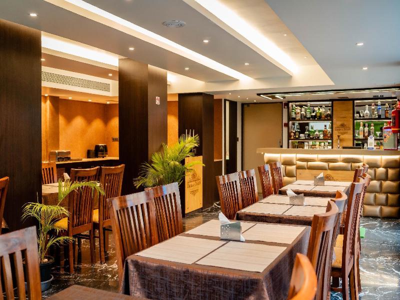 Divan Clarks Inn Goa image