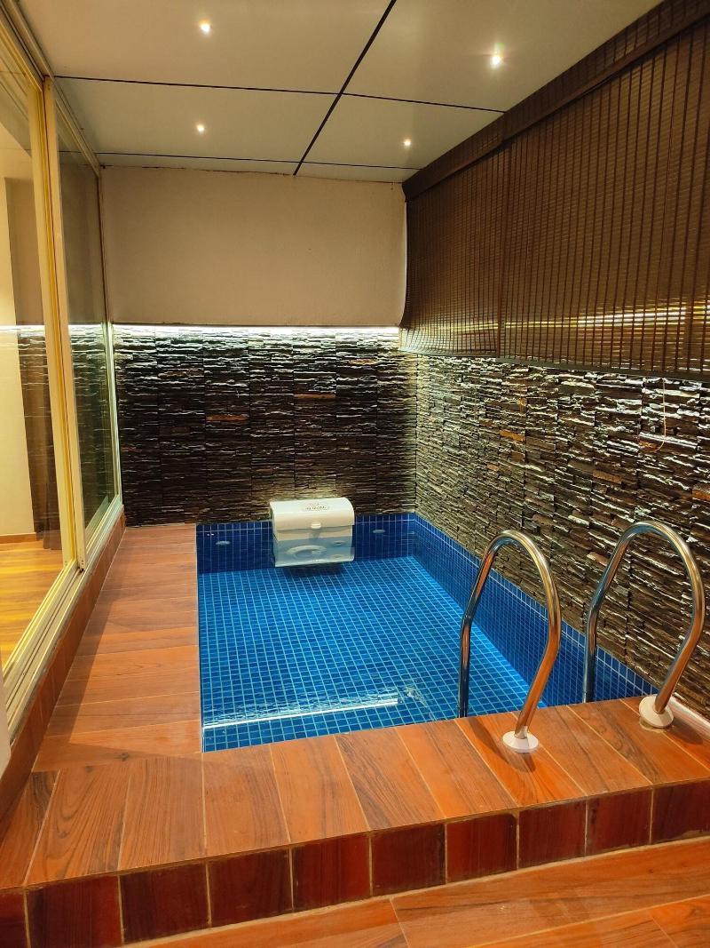 Divan Clarks Inn Goa image