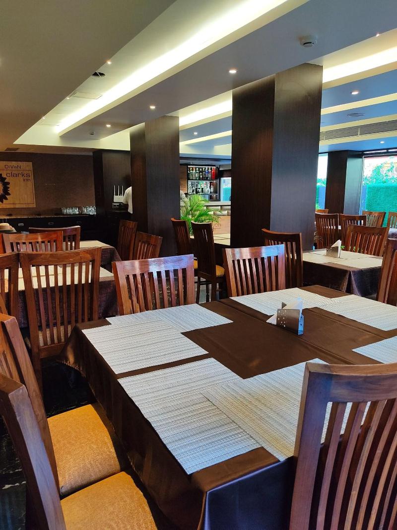 Divan Clarks Inn Goa image